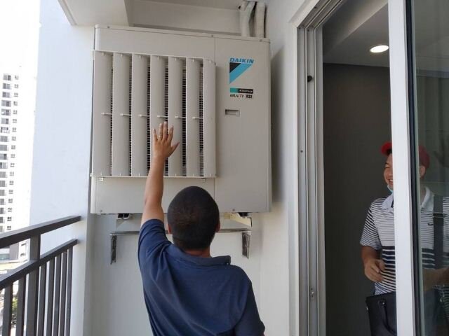 CÁCH LẮP CHUYỂN HƯỚNG GIÓ CỤC NÓNG ĐIỀU HÒA 